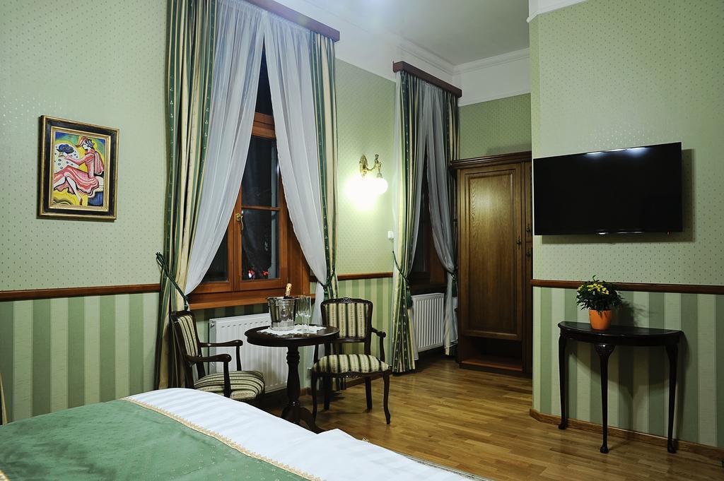 Szekszard Szallo Cameră foto